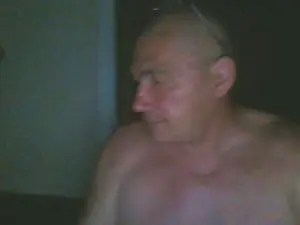 Cam4 Free Live Porn of hornyfundick