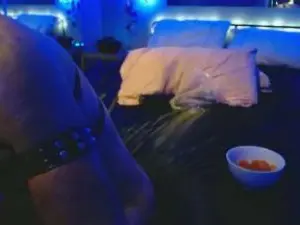 Cam4 Live Sex Cam of Mikyfoxx
