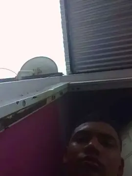 Cam4 Free Live Porn of Bradboy_spitcum