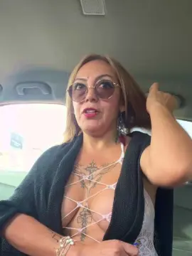 Cam4 Private Sex Chat of charlotte_milf3
