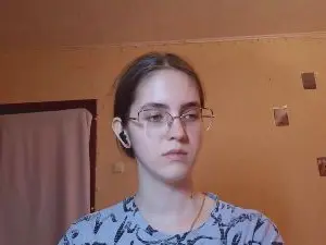 Cam4 Free Live Porn of RoxanaKneisler