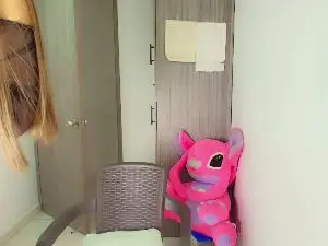 Cam4 Free Porn Cam of Sasha18_