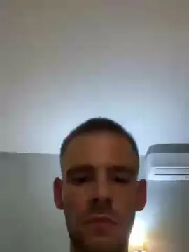 Cam4 Live Sex of Elreydelmanbo