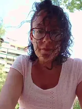 Cam4 Free Live Porn of estrella232