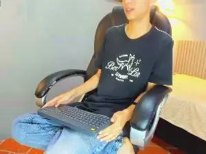 Cam4 Nude Webcam of maxim_rod
