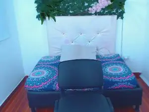 Cam4 Sex Chat of samy_valentina