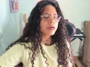 Cam4 Watch Live Sex Cams of Hot_ama
