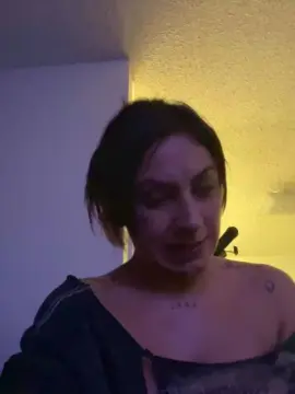 Cam4 Live Sex of tattedttoez69