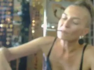Cam4 Live Sex of Soniapoledance