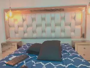 Cam4 Watch Live Sex Cams of ShalonLebron