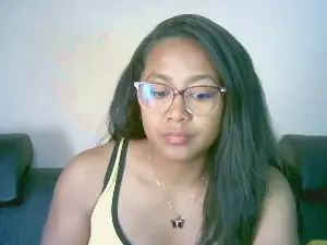 Cam4 Sex Cam of Yummy_sitraka