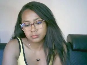 Cam4 Best Webcam of Yummy_sitraka