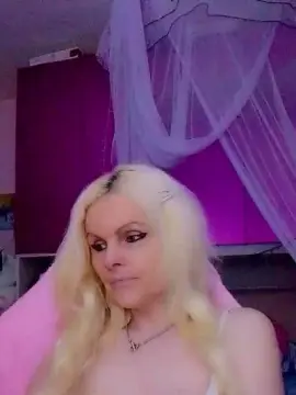 Cam4 Watch Live Sex Cams of violette05