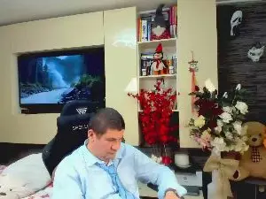 Cam4 Watch Live Sex Cams of CRISSETAN