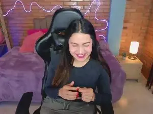 Cam4 Watch Live Sex Cams of Luna_valmontt