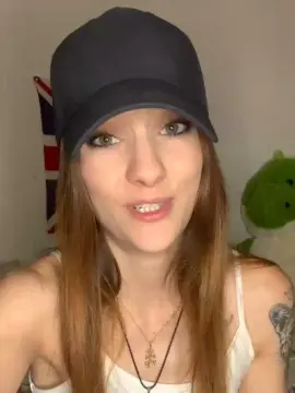 Cam4 Live Sex of AshlyCoop