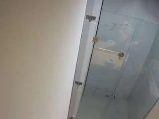Camsoda Sex Cam of voyeurcam-casa-salsa-shower-1