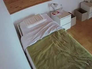 Camsoda Live Sex of voyeurcam-julmodels-greybed-1