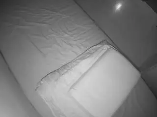 Camsoda Watch Live Sex Cams of voyeurcam-julmodels-greybed-2