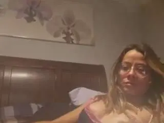 Camsoda Live Porn of exotic-babe