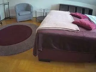 Camsoda Watch Live Sex Cams of voyeurcam-julmodels-whitebed-6
