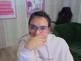 Camsoda Free Porn Cam of zarcasutra-t
