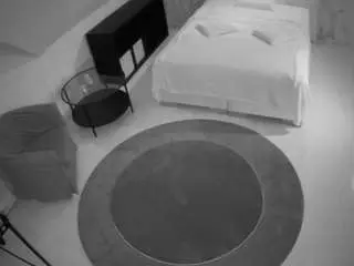 Camsoda Sex Cam of voyeurcam-julmodels-whitebed-1