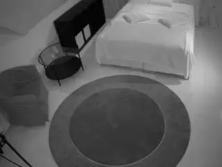Camsoda Adult Webcams of voyeurcam-julmodels-whitebed-1
