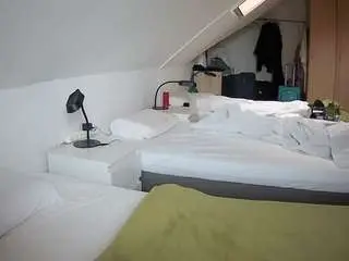 Camsoda Sex Cam of voyeurcam-julmodels-bed-4