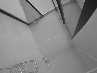 Camsoda Free Porn Cam of voyeurcam-jb-shower-2
