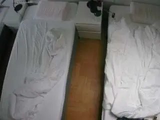 Camsoda Free Porn Cam of voyeurcam-julmodels-bed-5