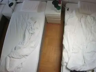 Camsoda Live Porn of voyeurcam-julmodels-bed-5