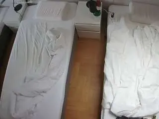 Camsoda Live Sex of voyeurcam-julmodels-bed-5