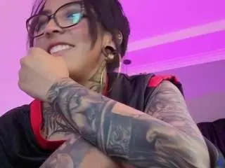 Camsoda Free Porn Cam of liaamonroe