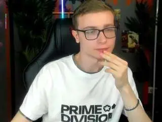 Camsoda Watch Live Sex Cams of emmitbarker