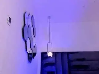 Camsoda Free Porn Cam of kyomivelvet