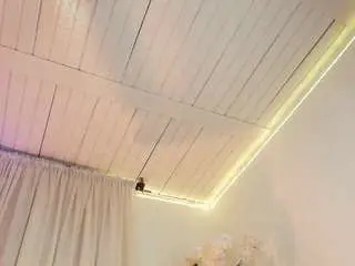 Camsoda Live Sex Cam of nitzzirouse