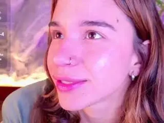 Camsoda Nude Webcam of miajhonnson