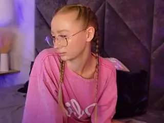 Camsoda Free Porn Cam of victorialight