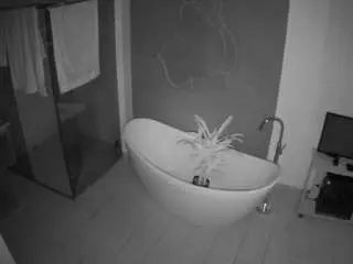 Camsoda Live Sex Cam of voyeurcam-casa-salsa-bathroom-5