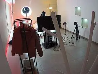 Camsoda Adult Video Chat of voyeurcam-jb-room-1