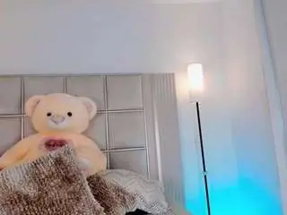 Camsoda Nude Webcam of britney-amberr