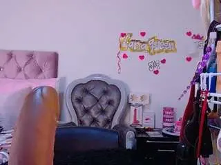 Camsoda Free Live Porn of lanaqueen69