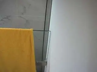 Camsoda Private Sex Chat of voyeurcam-casa-salsa-bathroom-7