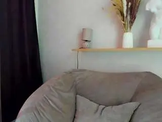 Camsoda Watch Live Sex Cams of julia-suny