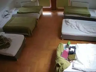 Camsoda Sex Cam of voyeurcam-julmodels-bed-6