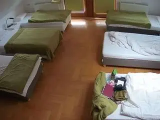 Camsoda Private Sex Chat of voyeurcam-julmodels-bed-6
