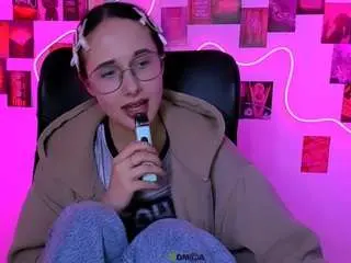 Camsoda Sex Chat of mona-cloud