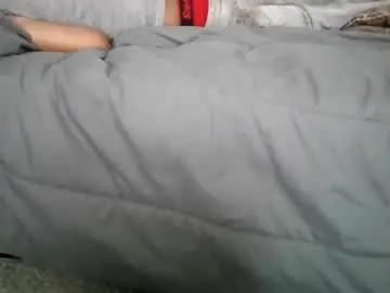 Chaturbate Live Sex Cam of gowiththeflow37