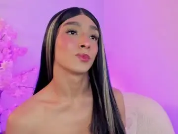 Chaturbate Live Porn of dara_petite_